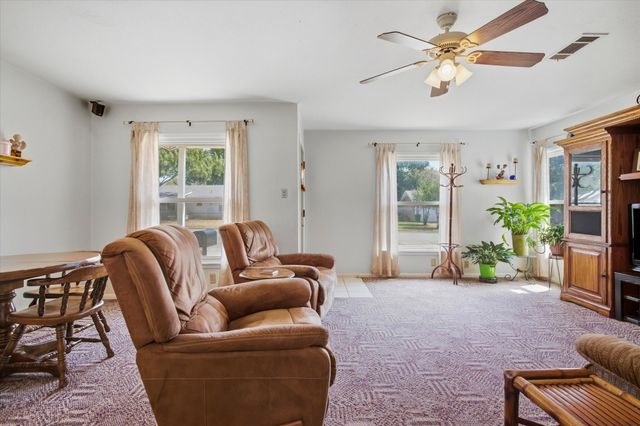 3513 Meadow Oaks Drive, Haltom City, TX 76117