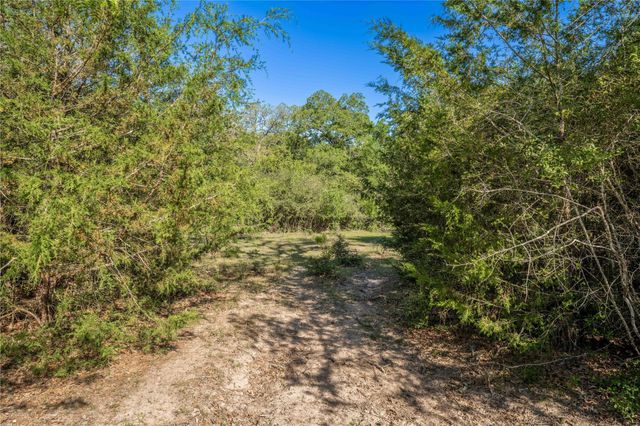 7358 Taplin Lane, Burton, TX 77835