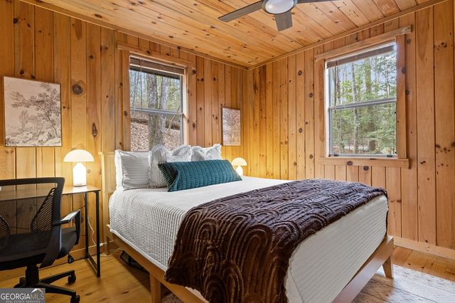 222 Icy Lane, Blue Ridge, GA 30513