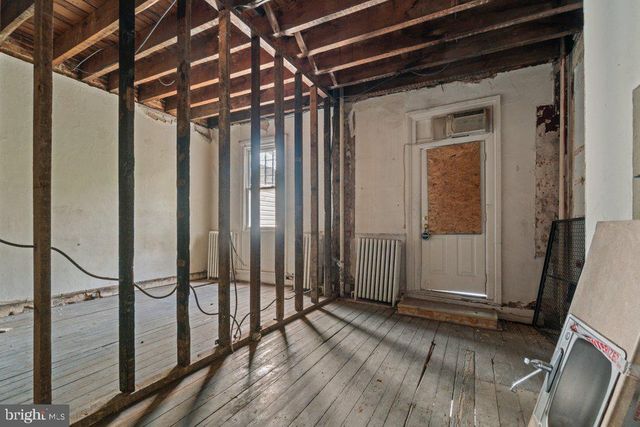 937 N CALVERT ST, Baltimore, MD 21202