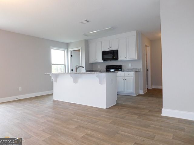 2214 Savannah Drive, Jefferson, GA 30549