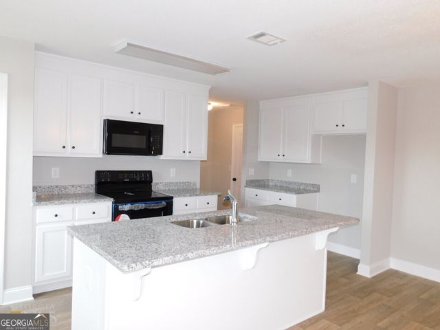 2214 Savannah Drive, Jefferson, GA 30549