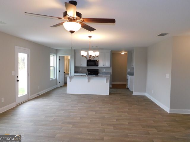 2214 Savannah Drive, Jefferson, GA 30549