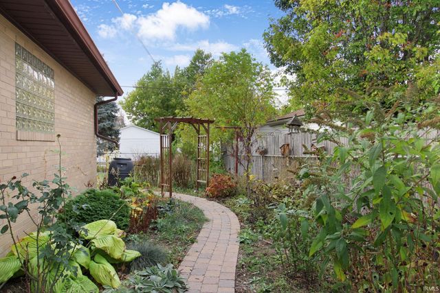 1917 S WASHINGTON Street, Kokomo, IN 46902