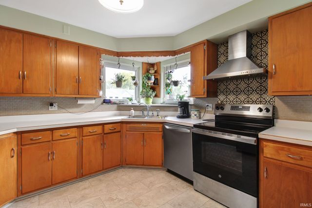 1917 S WASHINGTON Street, Kokomo, IN 46902