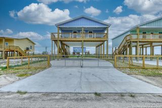 370 misty oak, Rockport, TX 78382