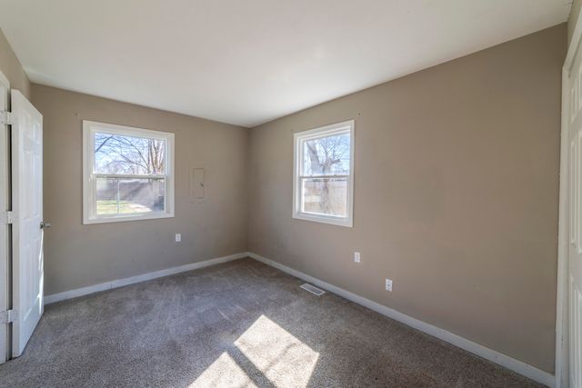 765 Governor Road, Valparaiso, IN 46385