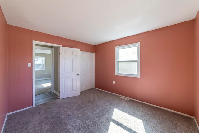 765 Governor Road, Valparaiso, IN 46385