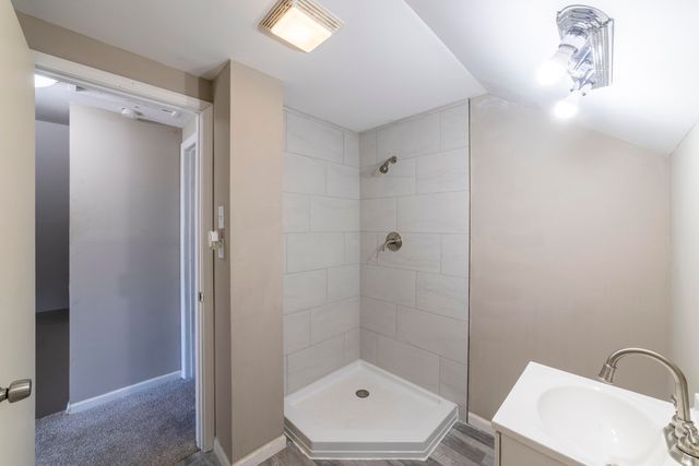 765 Governor Road, Valparaiso, IN 46385