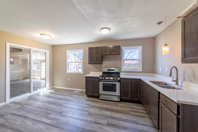 765 Governor Road, Valparaiso, IN 46385