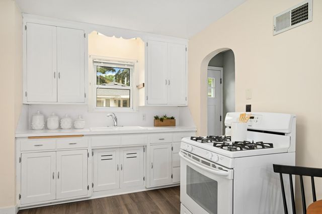 3539 Sumter Avenue S, Saint Louis Park, MN 55426
