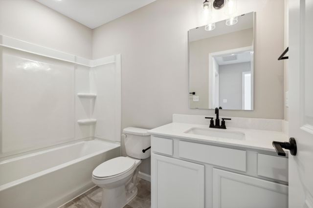 15023 Askeaton Place, Rosemount, MN 55068