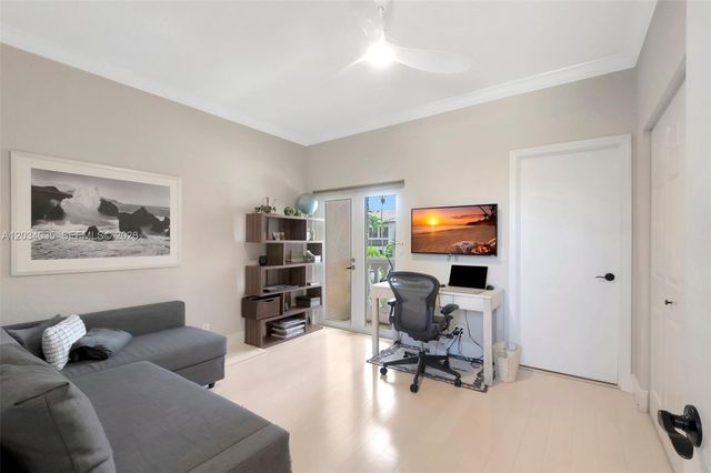 375 SW 16th Street 1, Boca Raton, FL 33432