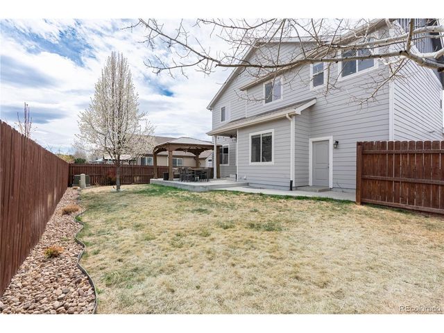 9020 Sandpiper Dr, Longmont, CO 80504