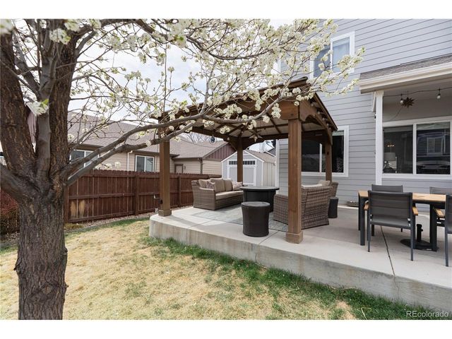 9020 Sandpiper Dr, Longmont, CO 80504