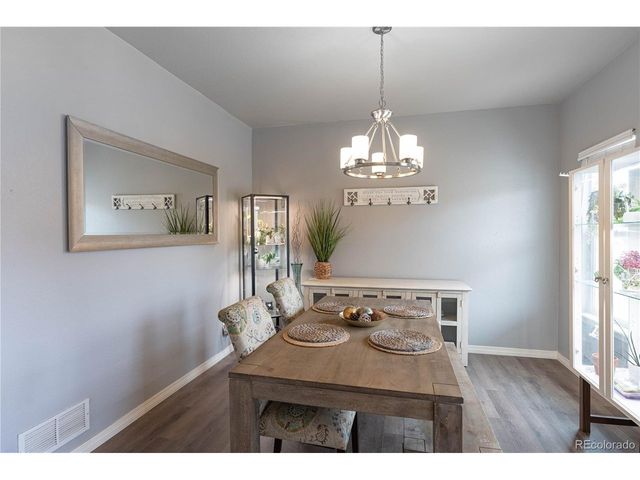 9020 Sandpiper Dr, Longmont, CO 80504