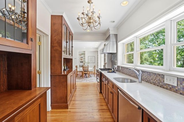407 Lafayette Avenue, Cincinnati, OH 45220
