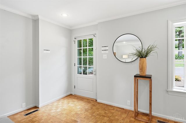 407 Lafayette Avenue, Cincinnati, OH 45220
