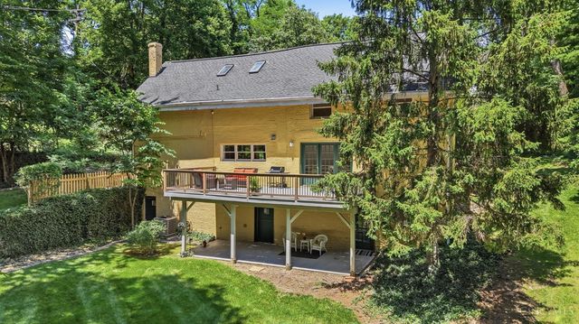 407 Lafayette Avenue, Cincinnati, OH 45220