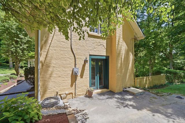 407 Lafayette Avenue, Cincinnati, OH 45220