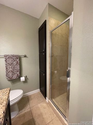 100 Lorenz Rd Apt 1105, San Antonio, TX 78209