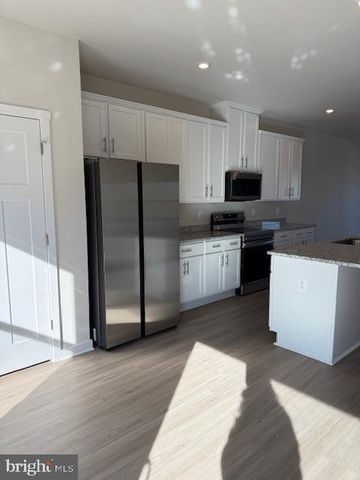 89 TUMBLEWOOD, Inwood, WV 25428