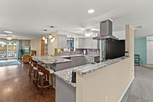 6401 36TH AVENUE W, Bradenton, FL 34209