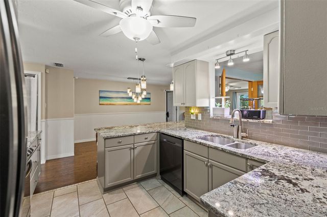 6401 36TH AVENUE W, Bradenton, FL 34209