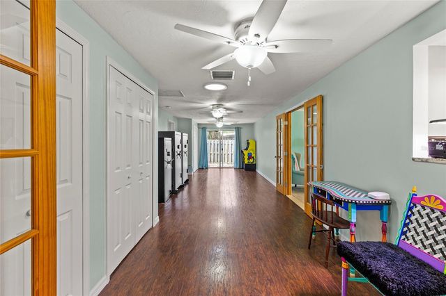 6401 36TH AVENUE W, Bradenton, FL 34209