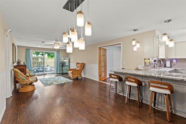 6401 36TH AVENUE W, Bradenton, FL 34209