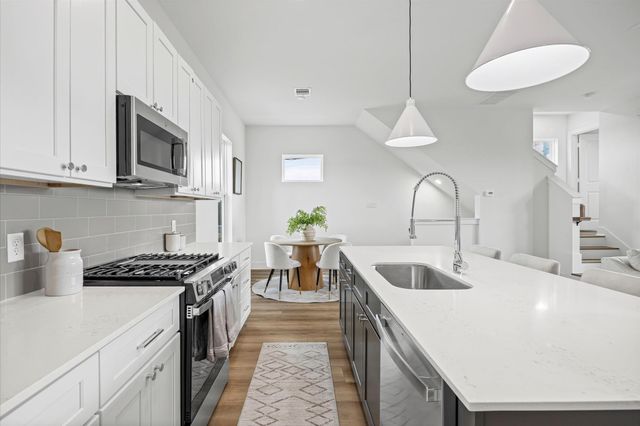 5109 Avenue J, Houston, TX 77011