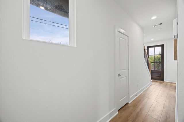 5109 Avenue J, Houston, TX 77011