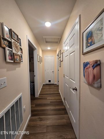 102 Beaver Pvt. Lane, Oneida, TN 37841