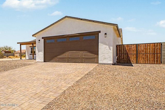 11030 W GUAYMAS Drive, Arizona City, AZ 85123