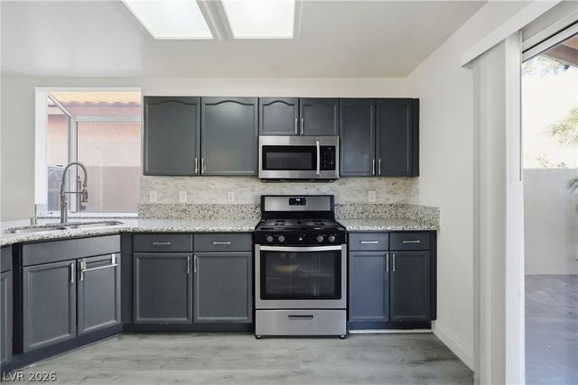 1923 Casa Verde Drive, North Las Vegas, NV 89031