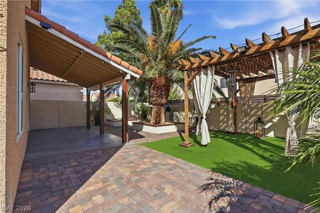 1923 Casa Verde Drive, North Las Vegas, NV 89031