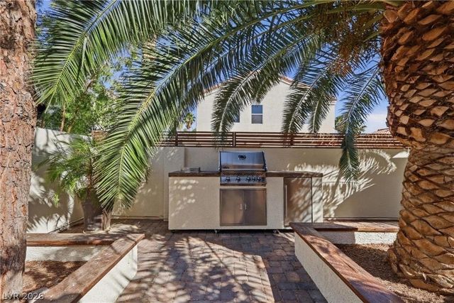 1923 Casa Verde Drive, North Las Vegas, NV 89031