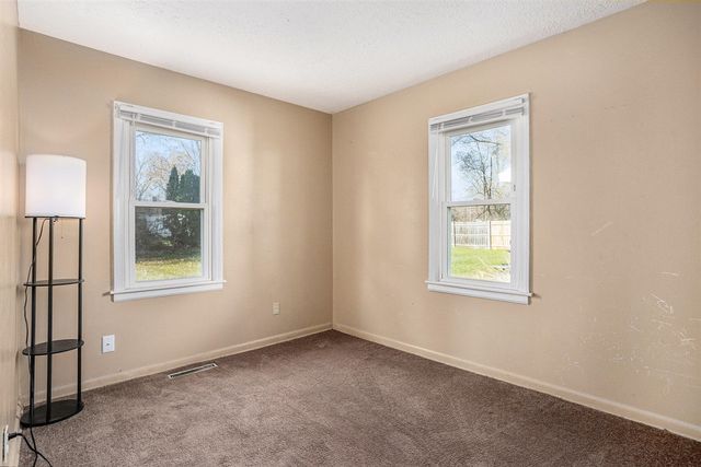 91 N Cedar Avenue, Battle Creek, MI 49037