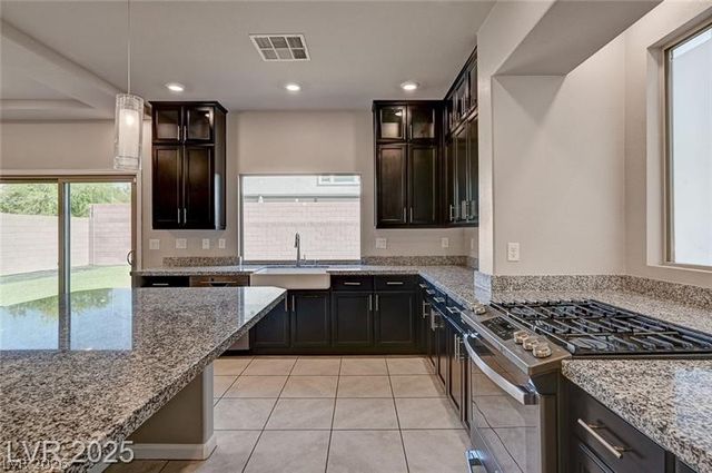 6626 Tangled Vines Avenue, Las Vegas, NV 89139