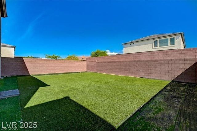 6626 Tangled Vines Avenue, Las Vegas, NV 89139