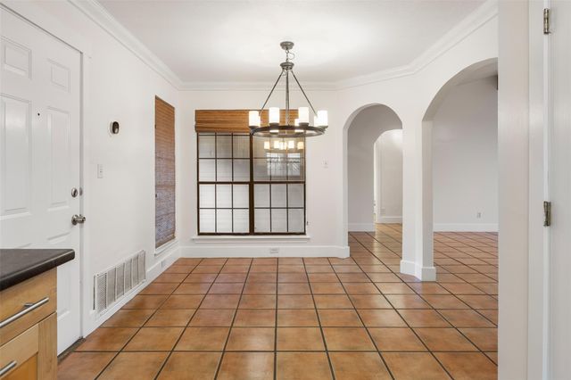 6005 Sun Vista DR, Austin, TX 78749