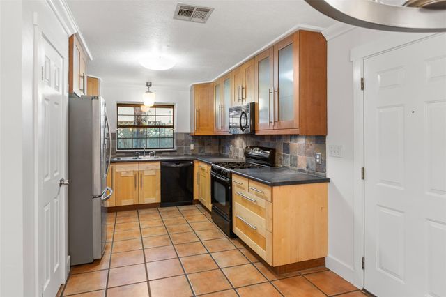 6005 Sun Vista DR, Austin, TX 78749