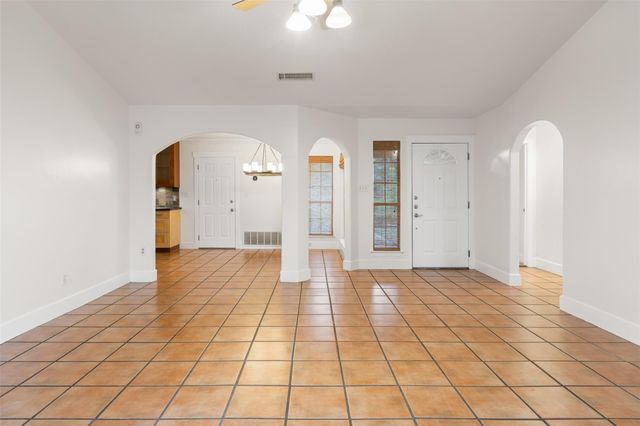 6005 Sun Vista DR, Austin, TX 78749