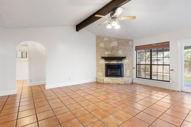 6005 Sun Vista DR, Austin, TX 78749
