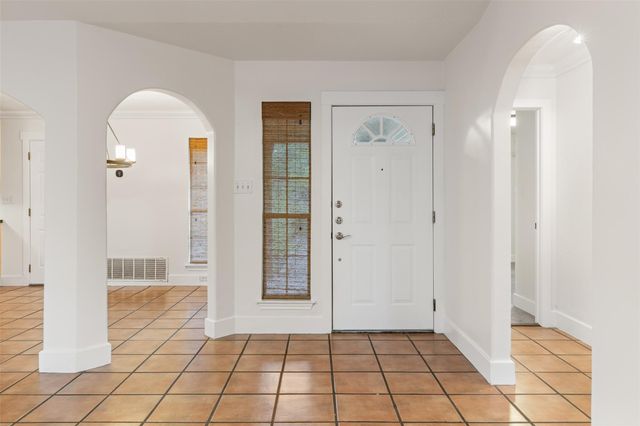 6005 Sun Vista DR, Austin, TX 78749