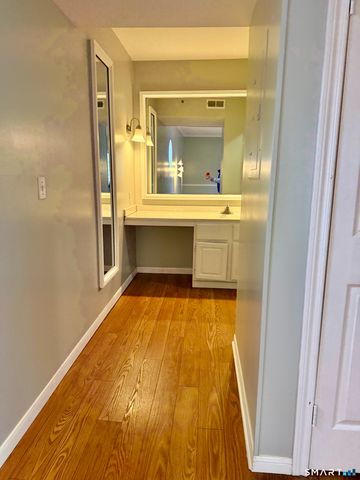 1114 Old Pond Lane 1114, Norwich, CT 06360