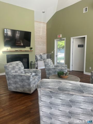 1114 Old Pond Lane 1114, Norwich, CT 06360