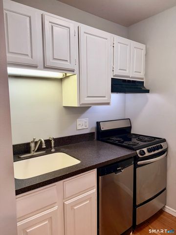 1114 Old Pond Lane 1114, Norwich, CT 06360