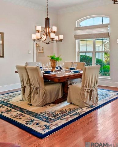 6013 Riverbend Lakes Dr, Baton Rouge, LA 70820