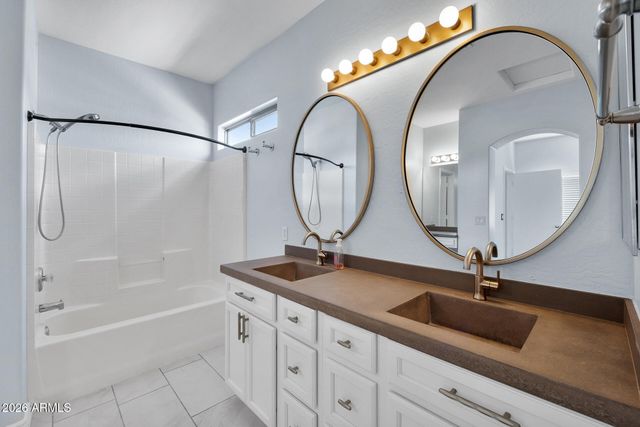 3006 E KINGS Avenue, Phoenix, AZ 85032